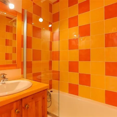 Renove - 4 Pers, Balcon Sud, Coeur De Val Thorens, Acces Pistes Et Commerces - Fr-1-637-7 *